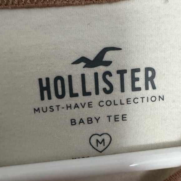 Hollister baby tee full sleeve! - Picture 2 of 3